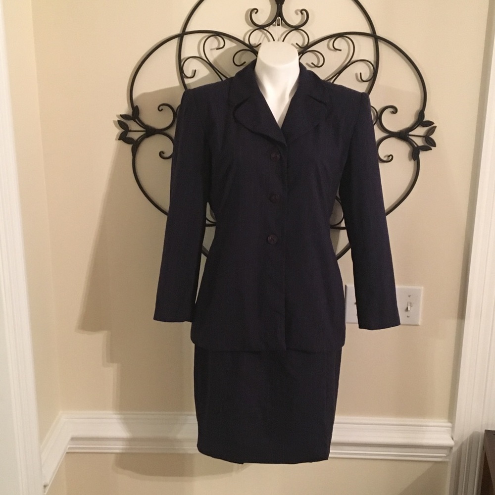 Ladies two piece navy pinstripe suit size 8
